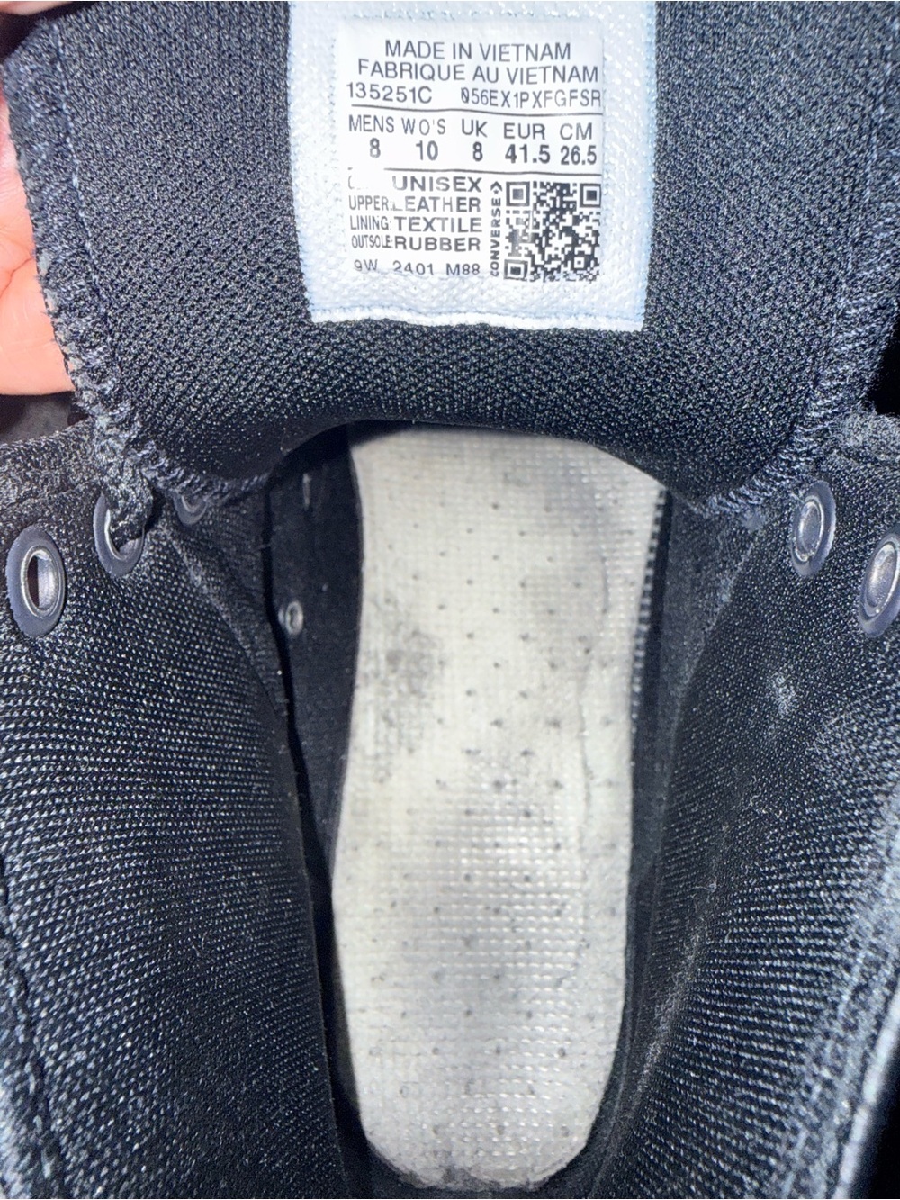 Unisex Black converse High-Top leather chucks - Picture 5 of 8